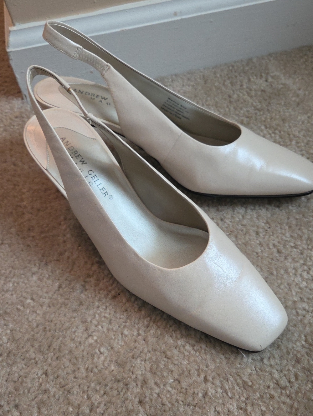 Andrew Geller Cream Pointed Slingback Heels
